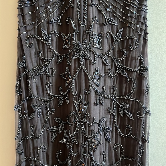 Pisarro Nights Beaded Mesh Column Gown in Slate Gray - Size 10 - Picture 11 of 16